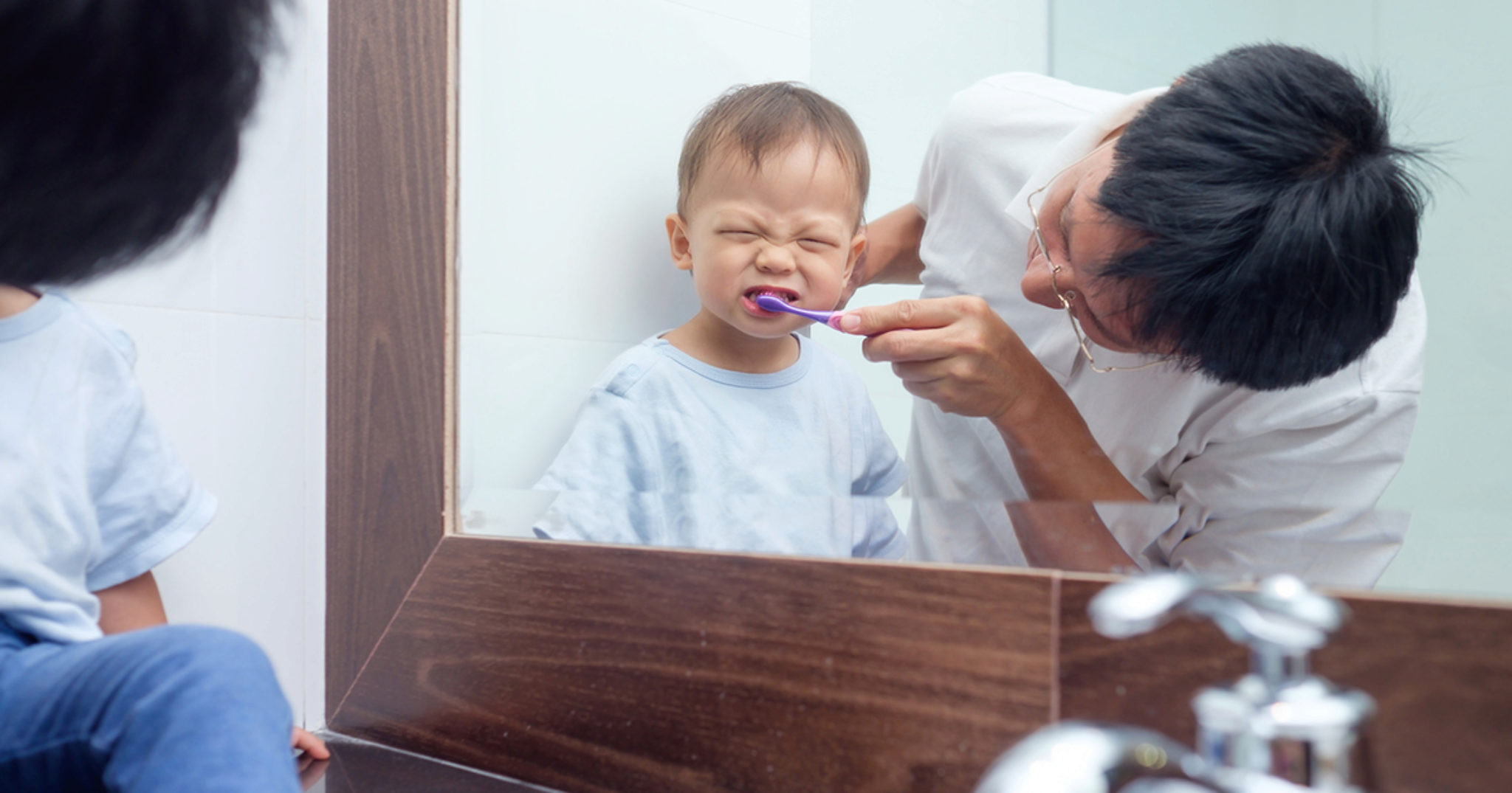5 Meilleurs Fils Dentaires Pour Des Dents Et Des Gencives Saines (tous Types)